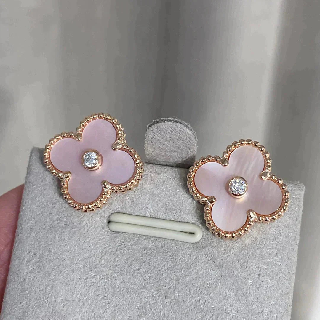 [Lunabriance]CLOVER MEDIUM 1 MOTIFS  PINK MOP DIAMOND EARRINGS