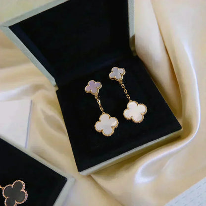 [Lunabriance]CLOVER 2 MOTIF WHITE MOP EARRINGS