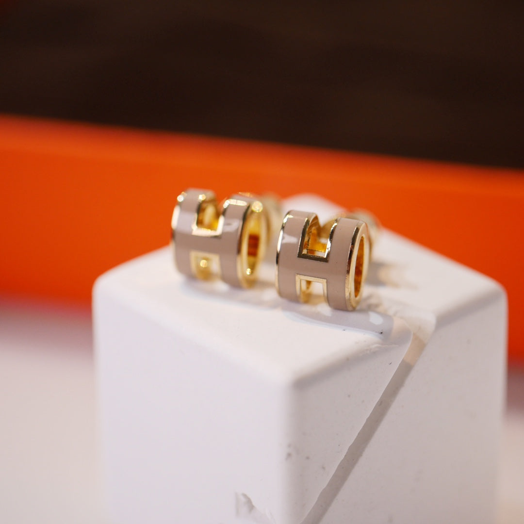 [Lunabriance]MINI POP H GOLD EARRINGS GREY