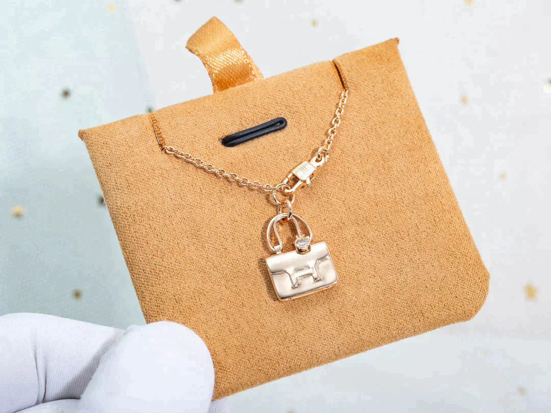 [Lunabriance]AMULETTE PEDANT ROSE GOLD NECKLACE