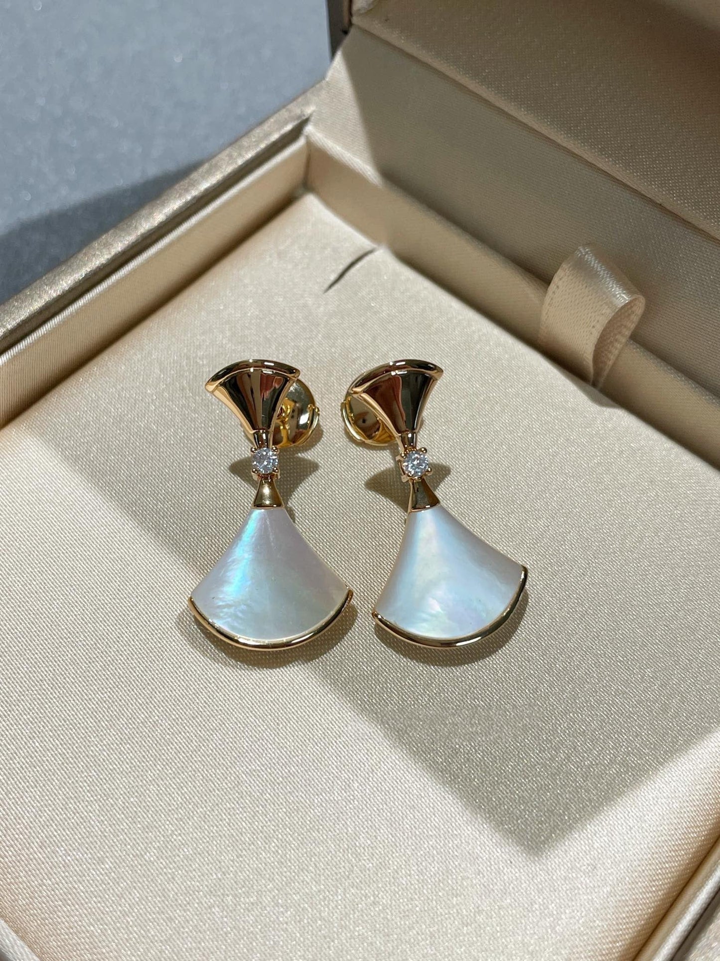 [Lunabriance]DREAM MOP 1 DIAMOND EARRINGS
