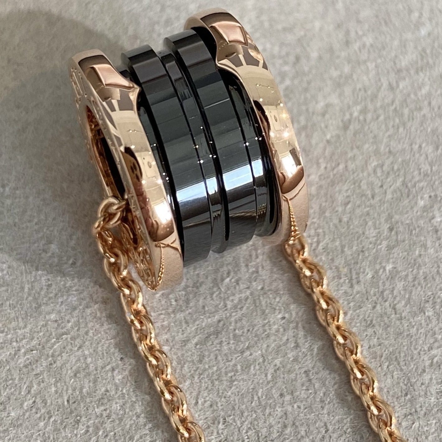 [Lunabriance]ZERO 1 BLACK CERAMIC PINK GOLD NECKLACE
