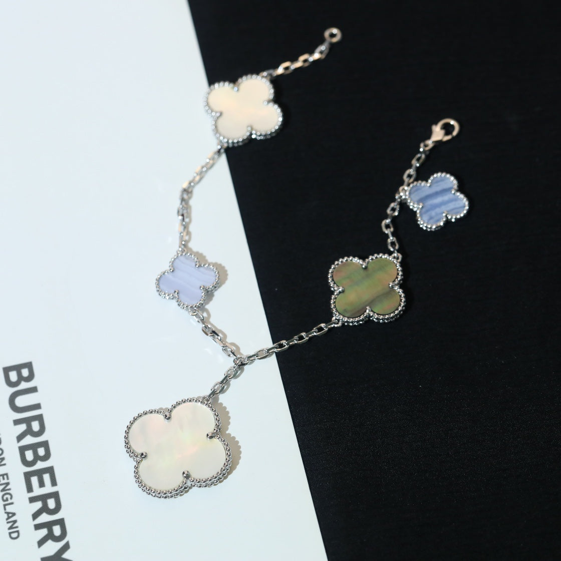 [Lunabriance]CLOVER BRACELET 5 MOTIFS MOP CHALCEDONY SILVER
