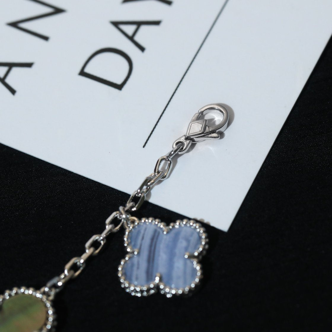 [Lunabriance]CLOVER BRACELET 5 MOTIFS MOP CHALCEDONY SILVER