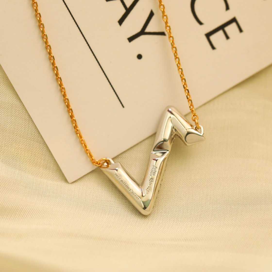 [Lunabriance]VOLT SILVER DIAMOND PEDANT NECKLACE