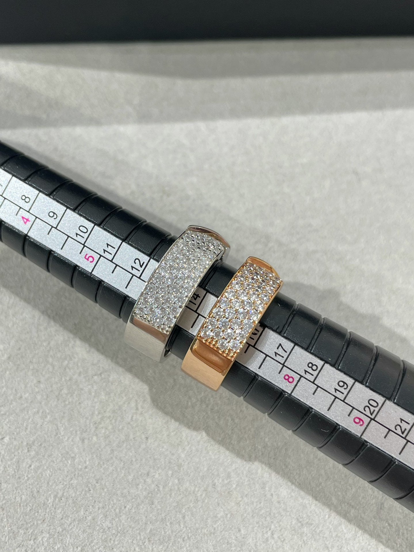 [Lunabriance]LIENS EVIDENCE  DIAMOND PAVED RING