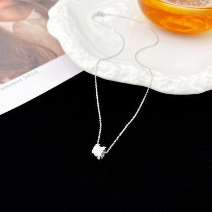 [Lunabriance]BEE MINI PEDANT DIAMOND NECKLACE