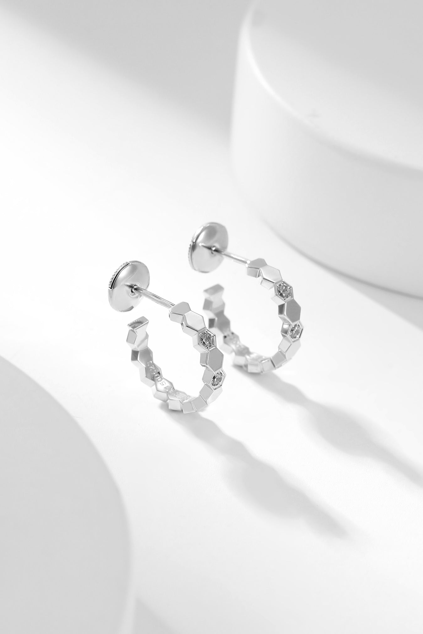 [Lunabriance]BEE LOVE DIAMOND HOOP EARRINGS
