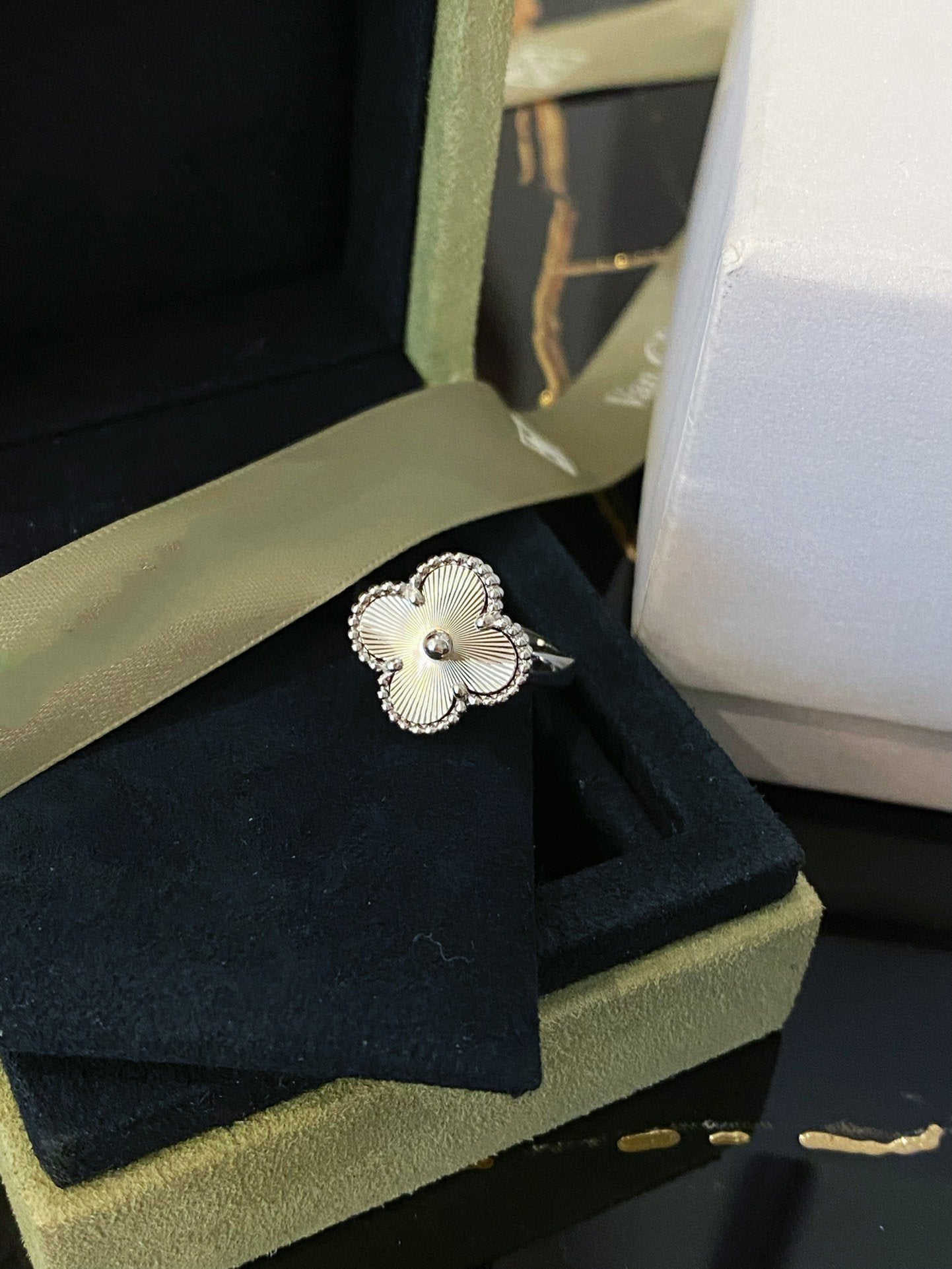 [Lunabriance]CLOVER SILVER RING