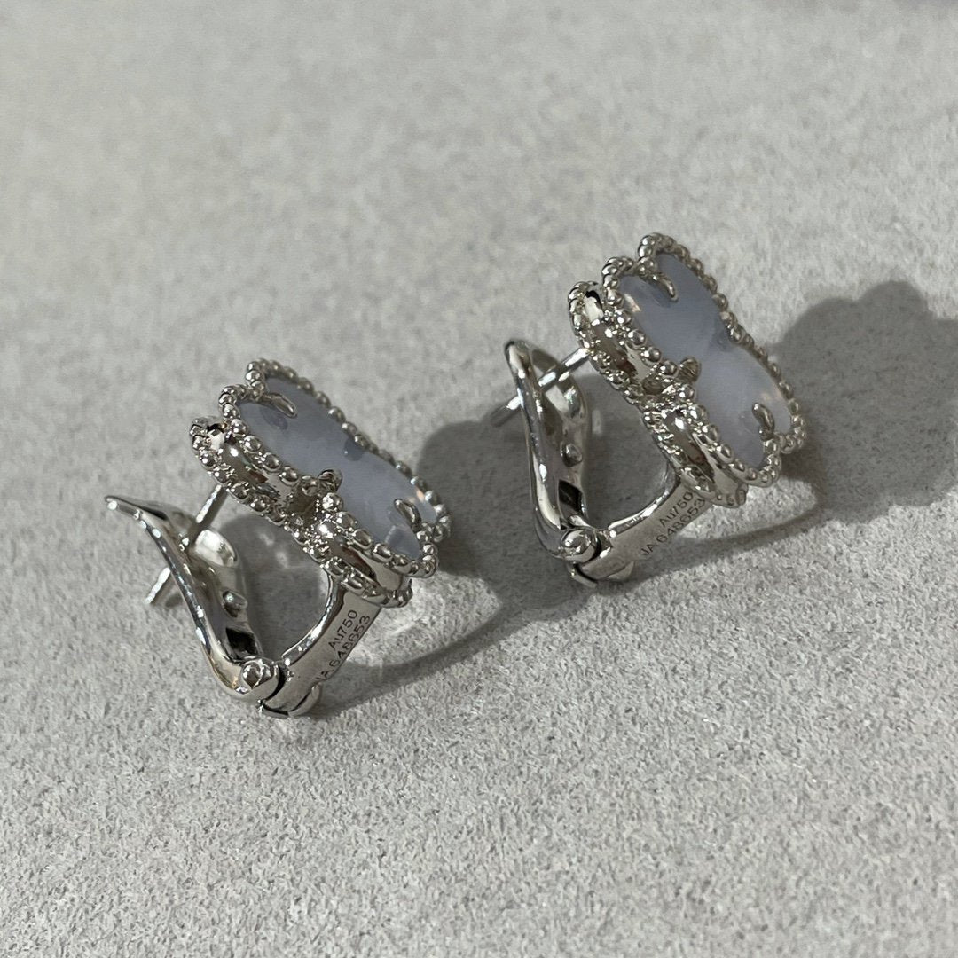 [Lunabriance]CLOVER CHALCEDONY SILVER STUD EARRINGS