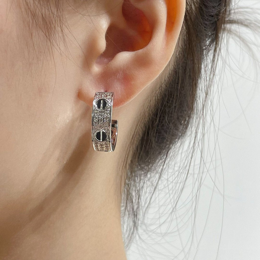 [Lunabriance]LOVE CERAMIC DIAMOND PAVED SILVER EARRINGS