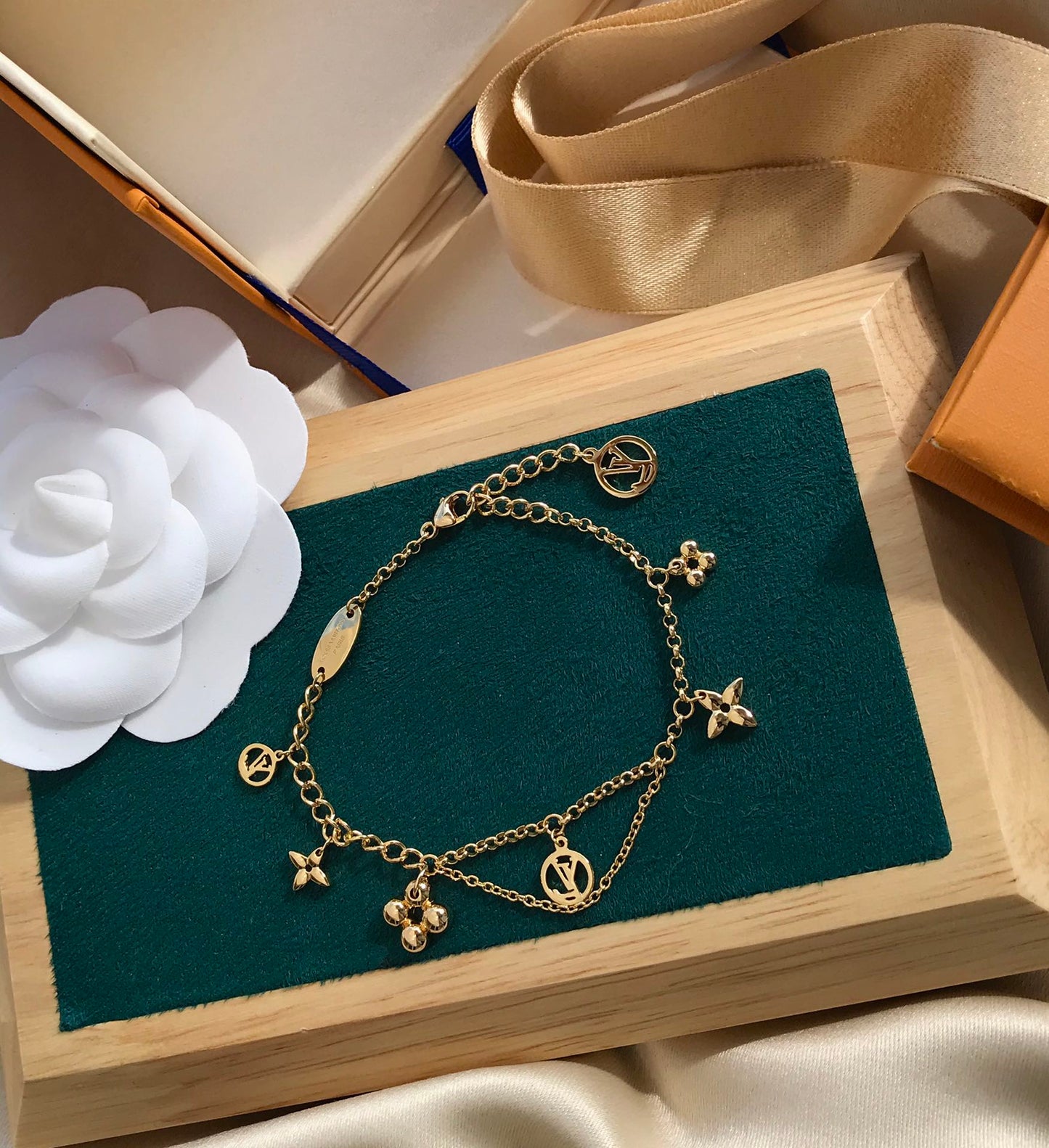 [Lunabriance]BLOOMING PINK GOLD MOP BRACELET