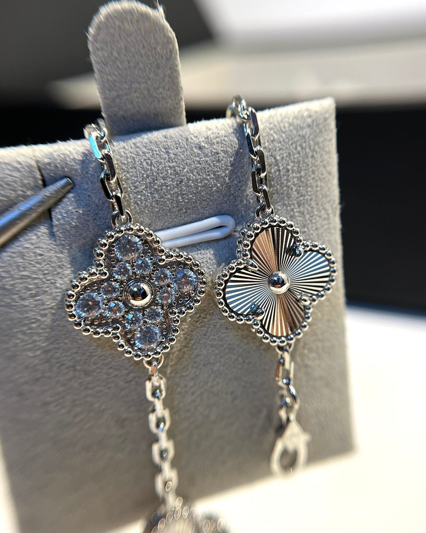 [Lunabriance]CLOVER 5 MOTIF SILVER DIAMOND BRACELET