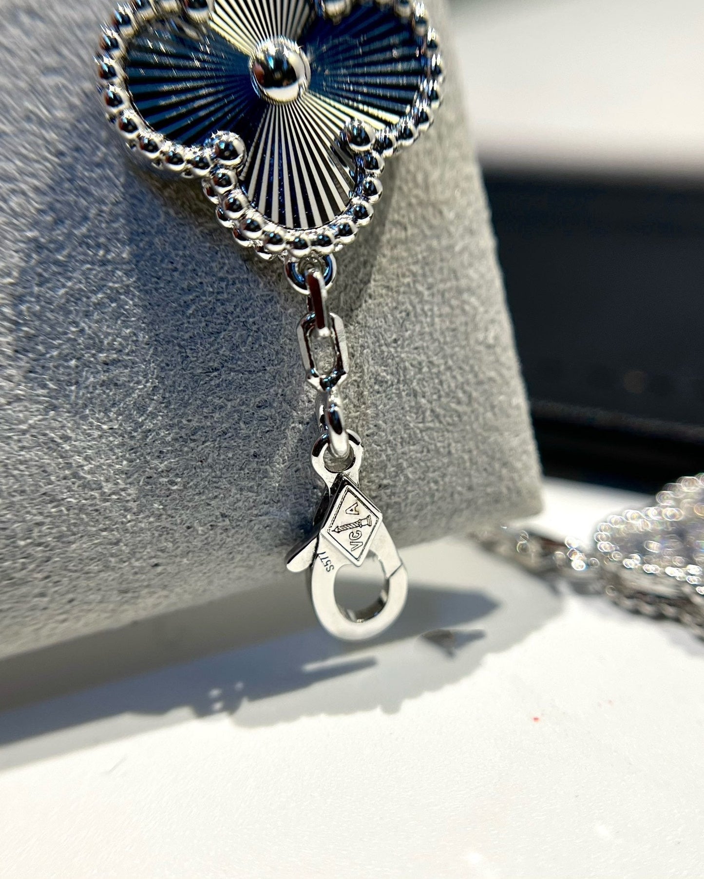 [Lunabriance]CLOVER 5 MOTIF SILVER DIAMOND BRACELET
