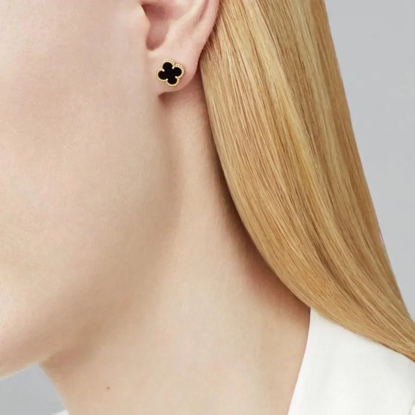 [Lunabriance]CLOVER MINI 9.5MM BLACK MOP EARRINGS
