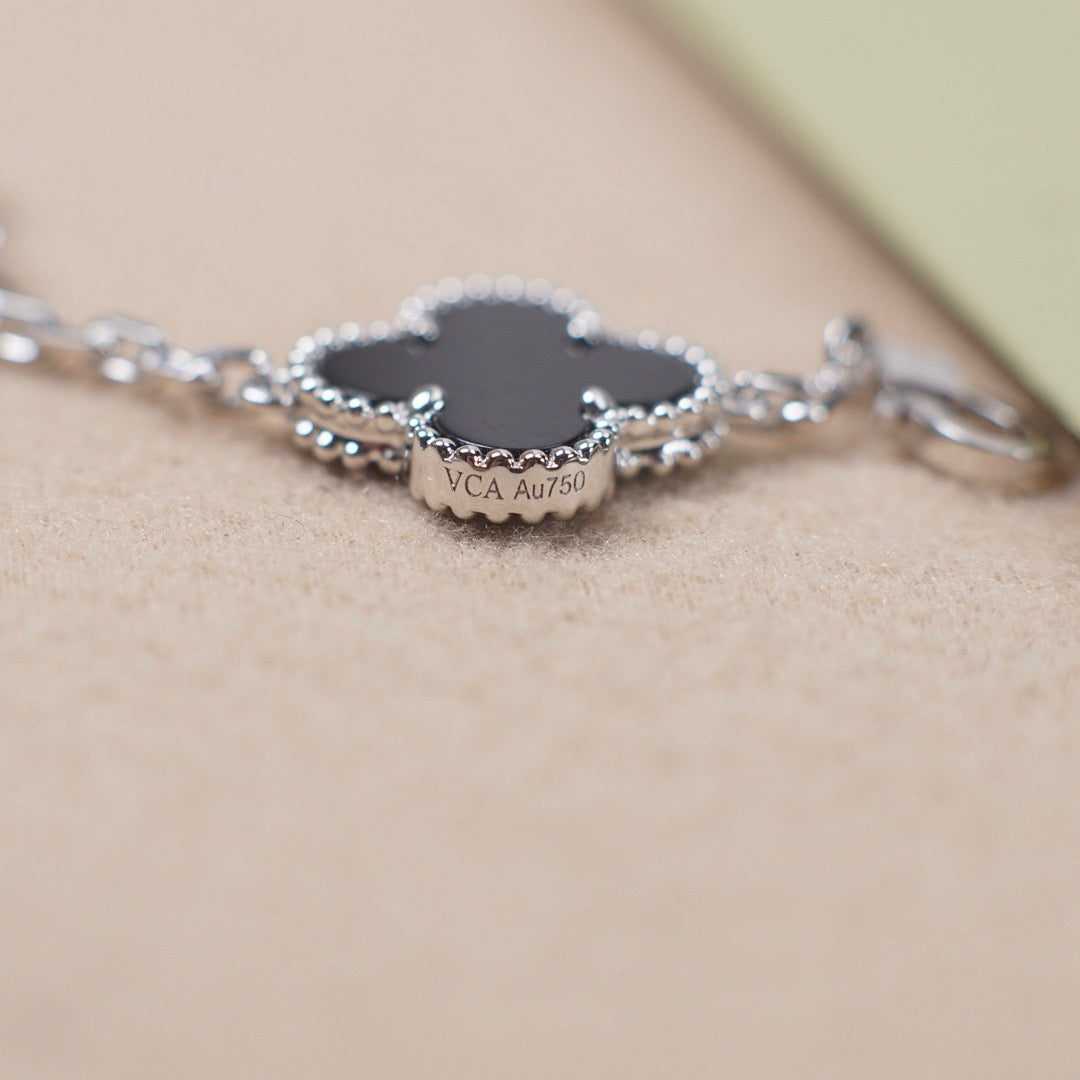 [Lunabriance]CLOVER 5 MOTIF ONYXS  BRACELET SILVER