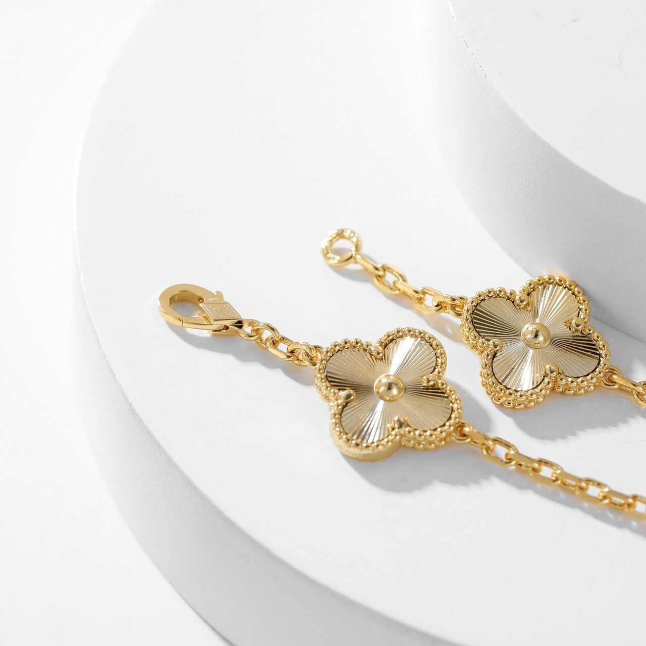 [Lunabriance]CLOVER 10 MOTIFS LASER NECKLACE