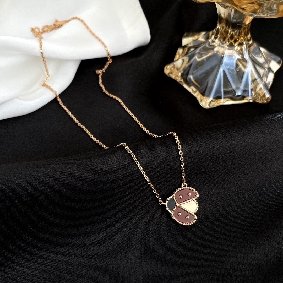[Lunabriance]LUCKY  CARNELIANS LADYBUG NECKLACE
