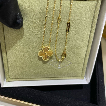 [Lunabriance]CLOVER 15MM LASER NECKLACE