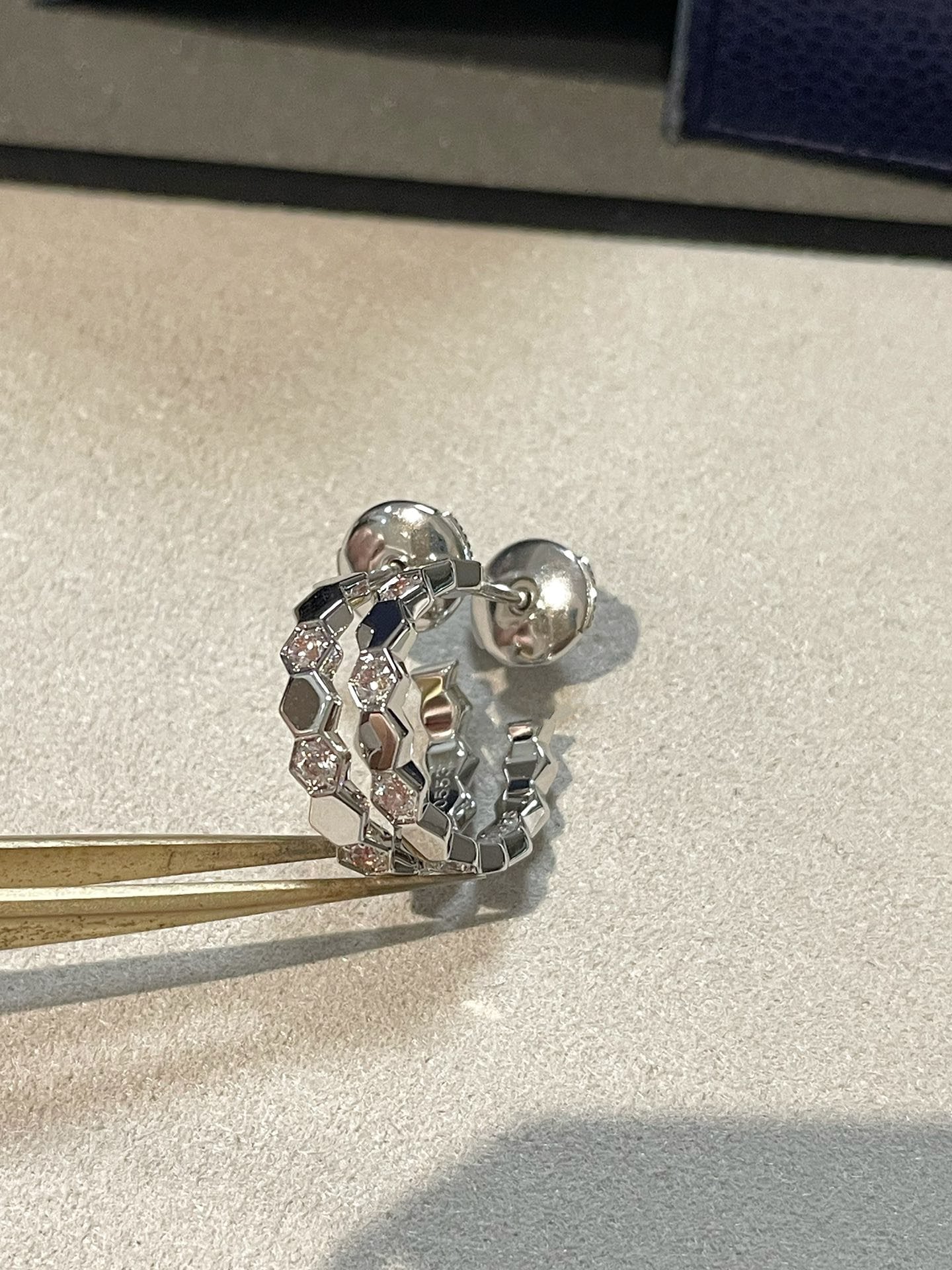 [Lunabriance]Hollow Design Four-Leaf Clover Flower Shape Ring