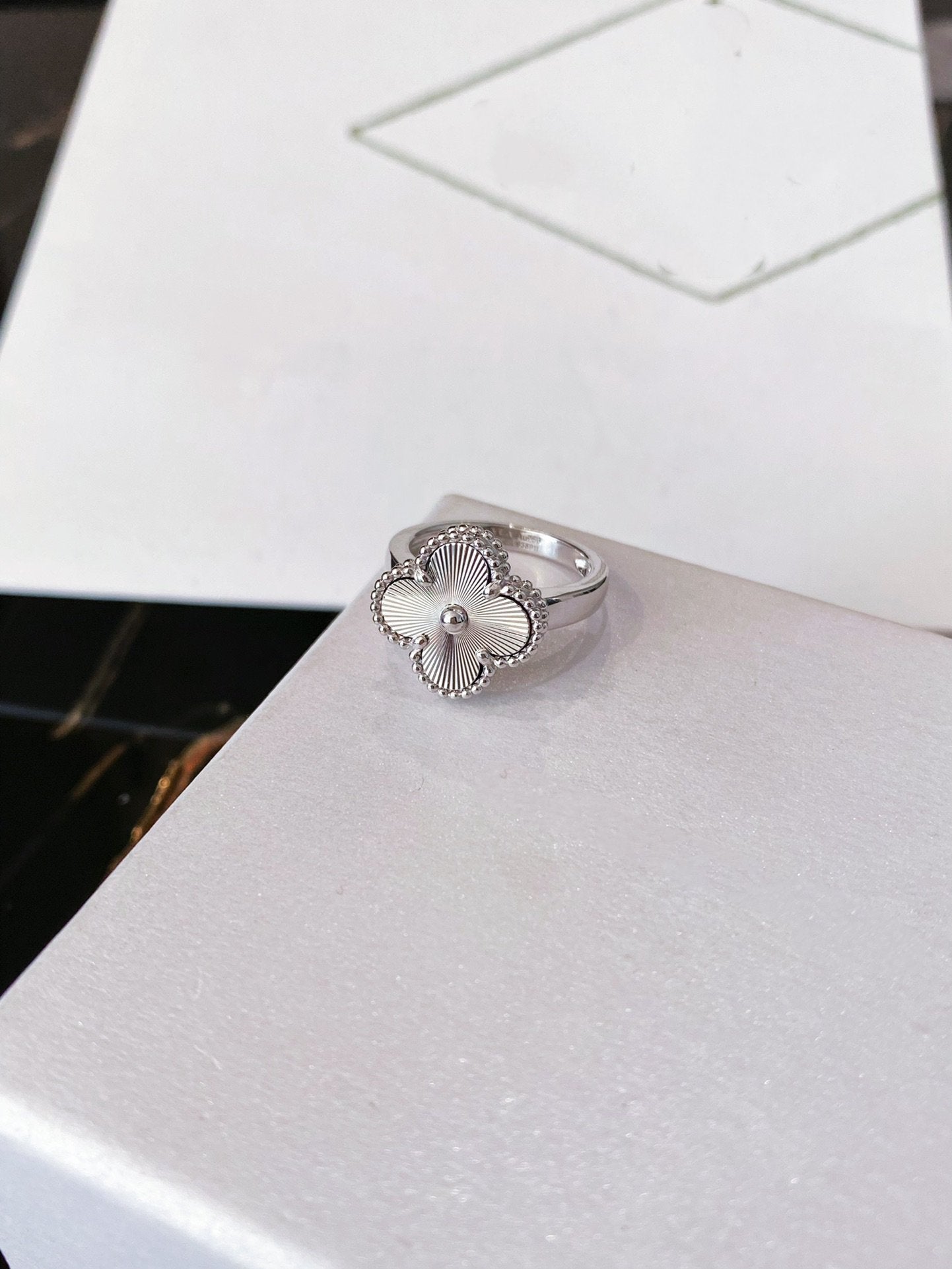 [Lunabriance]CLOVER SILVER RING