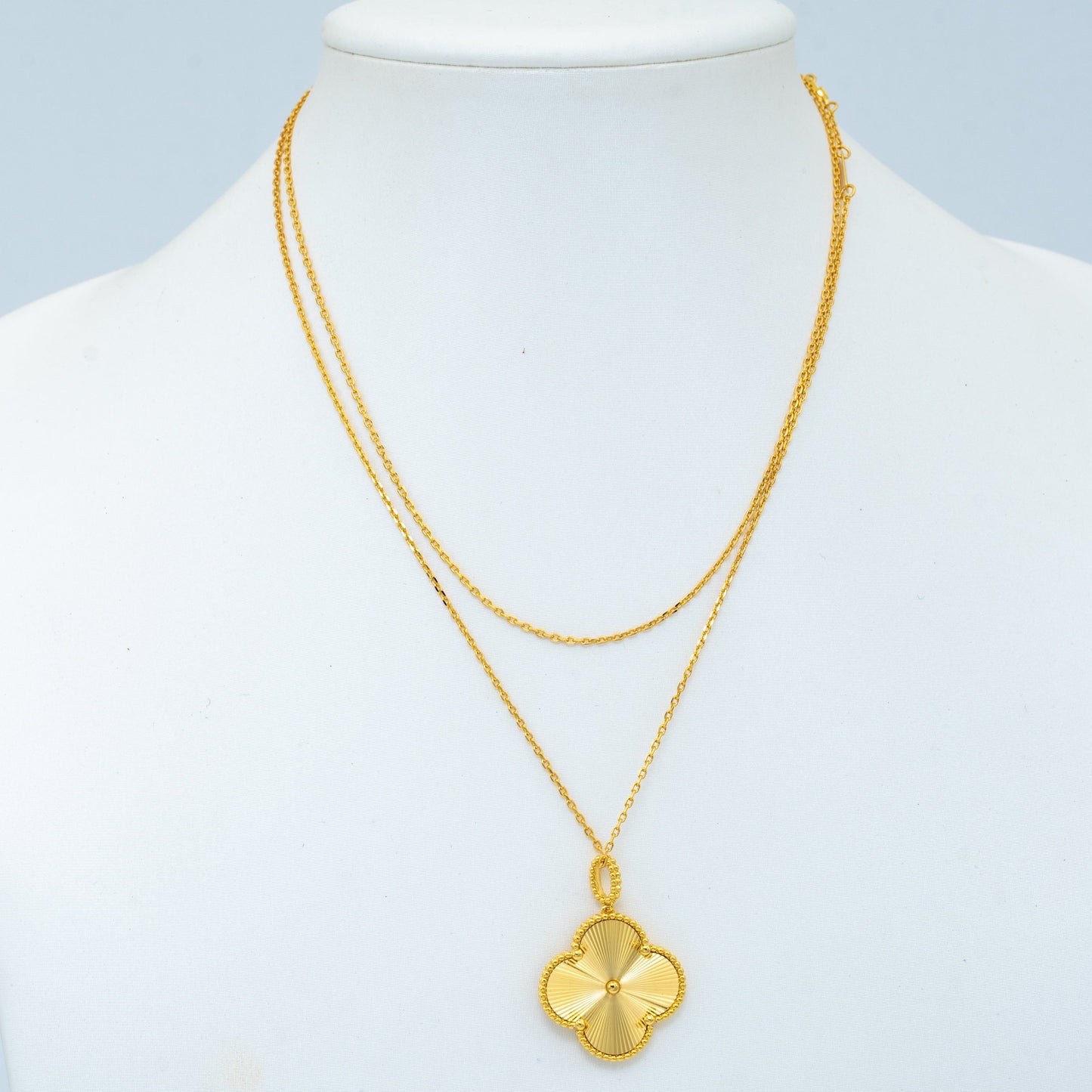 [Lunabriance]CLOVER 25MM PEDANT NECKLACE GOLD