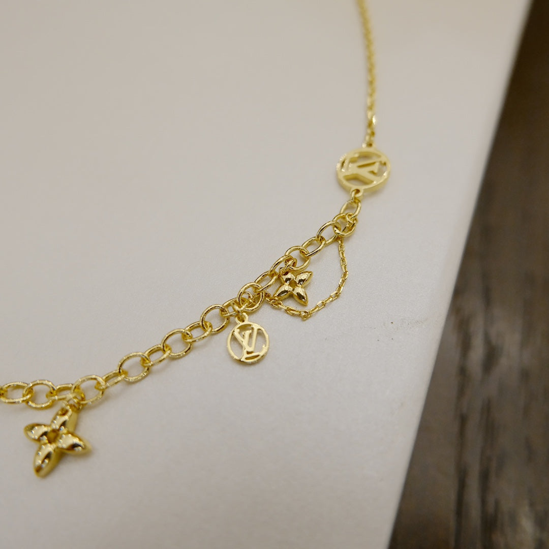 [Lunabriance]BLOOMING SUPPLE NECKLACE BRASS