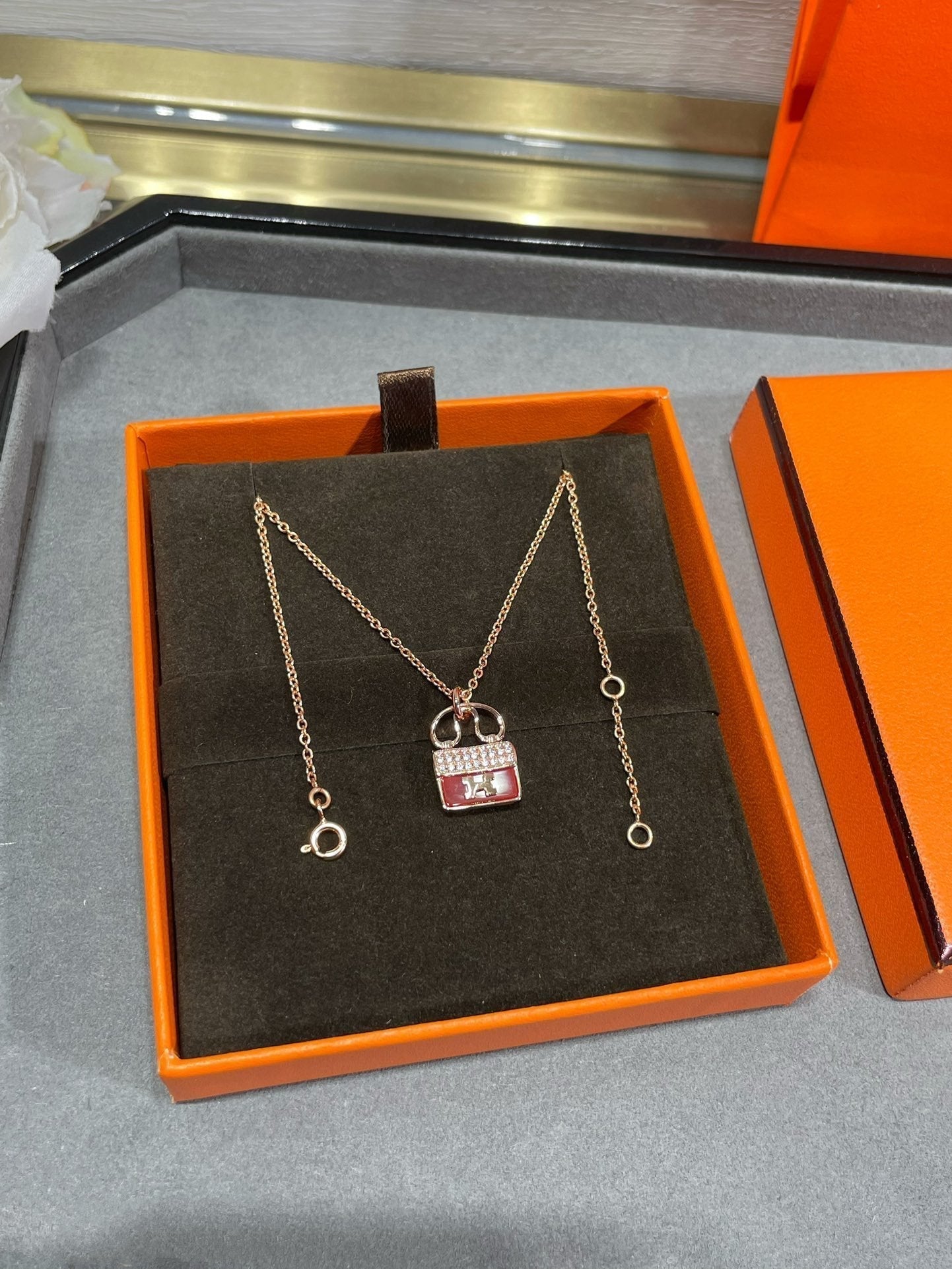 [Lunabriance]H CIRCE MOISSANITE PENDANT NECKLACE GOLD