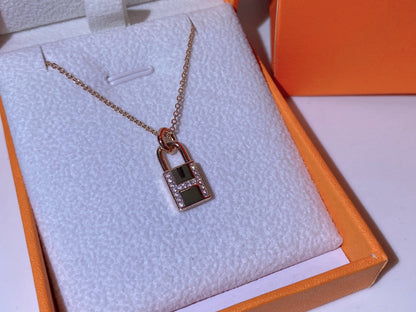 [Lunabriance]HM ADVANCED NICHE LOCK HEAD NECKLACE DIAMONDS
