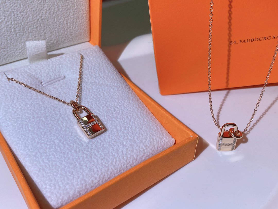 [Lunabriance]HM ADVANCED NICHE LOCK HEAD NECKLACE DIAMONDS