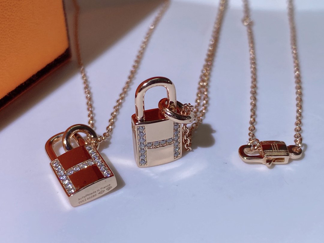 [Lunabriance]HM ADVANCED NICHE LOCK HEAD NECKLACE DIAMONDS