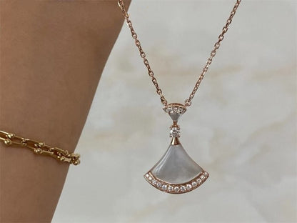 [Lunabriance]DREAM NECKLACE MOP PINK GOLD DIAMOND