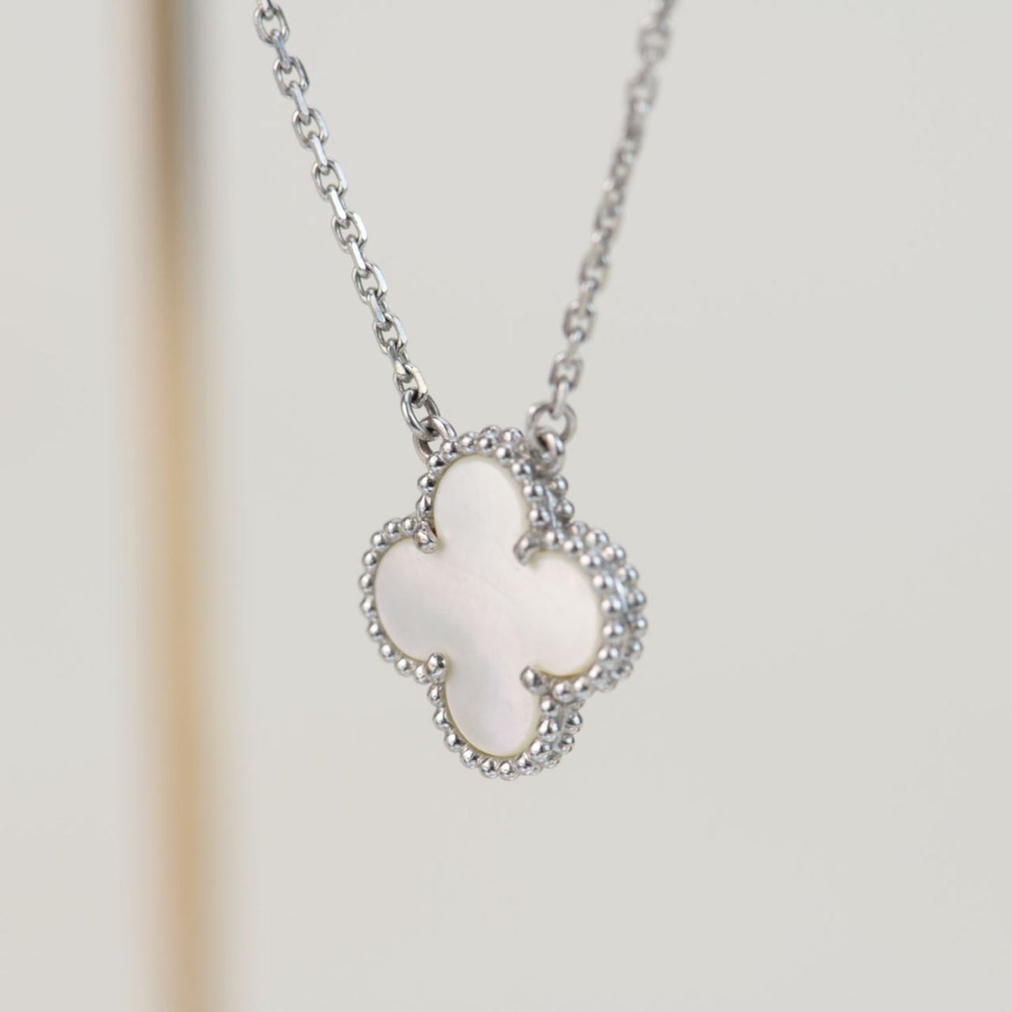 [Lunabriance]CLOVER  15MM WHITE MOTHER-OF-PEARL SILVER