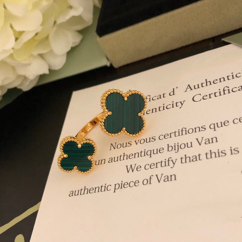 [Lunabriance]CLOVER BETWEEN THE FINGER RING